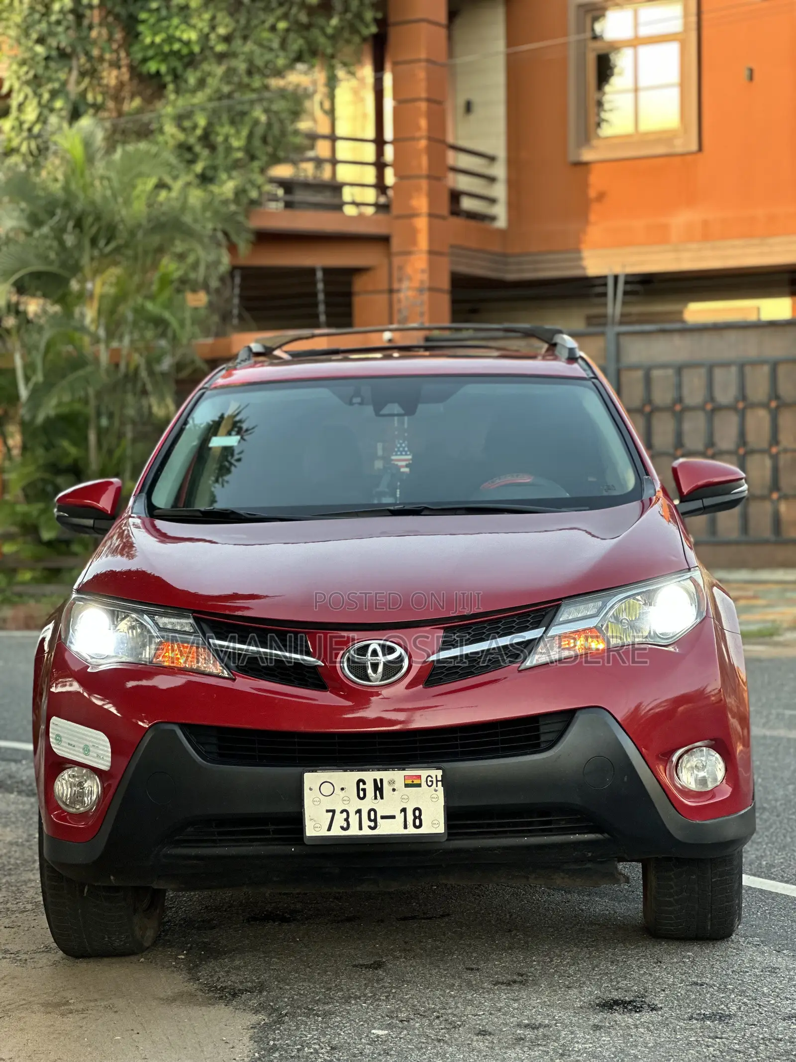 Toyota RAV4 XLE 4dr SUV (2.5L 4cyl 6A) 2015 Red