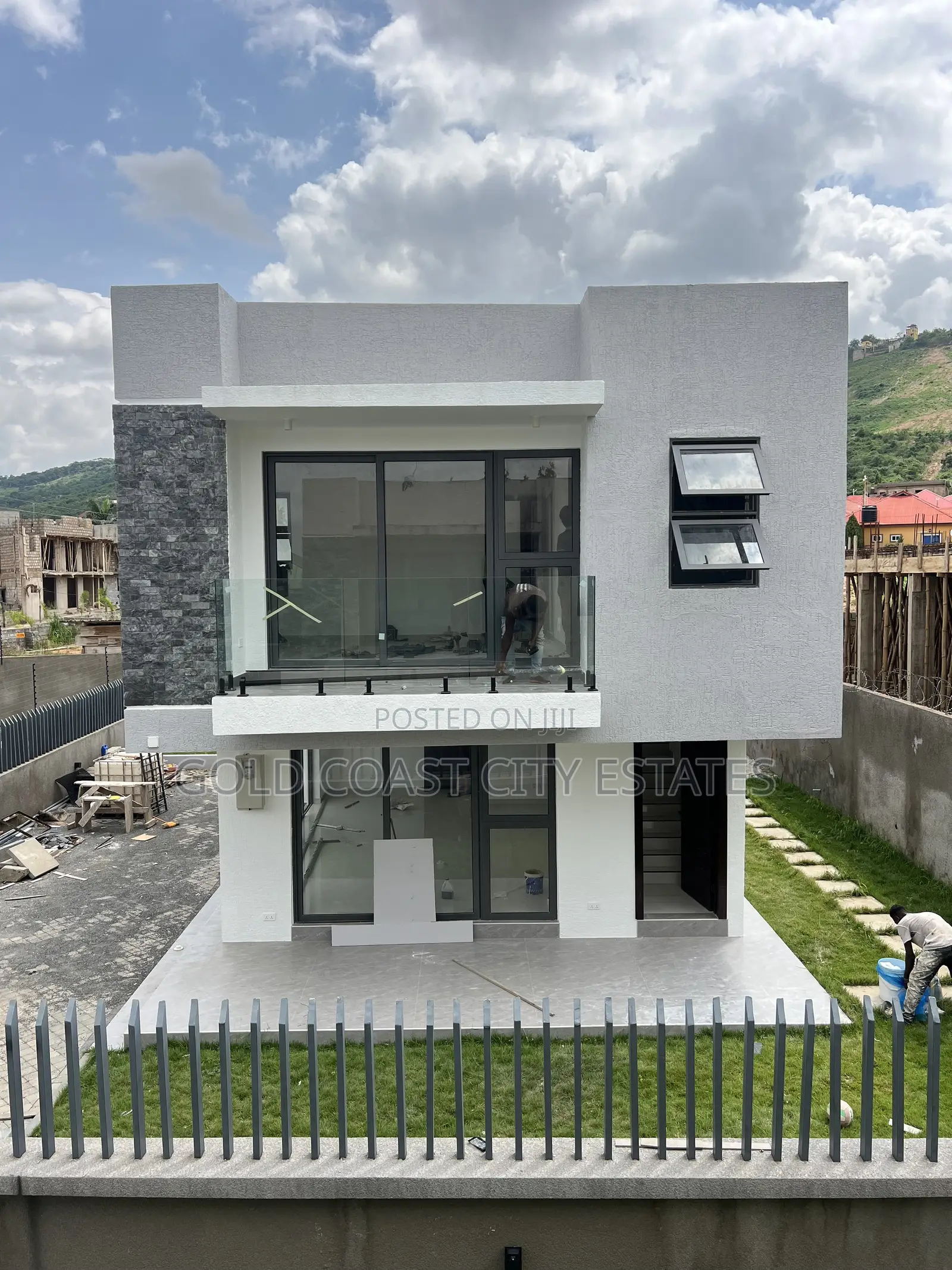 4bdrm House in Oyarifa Mall Area for sale
