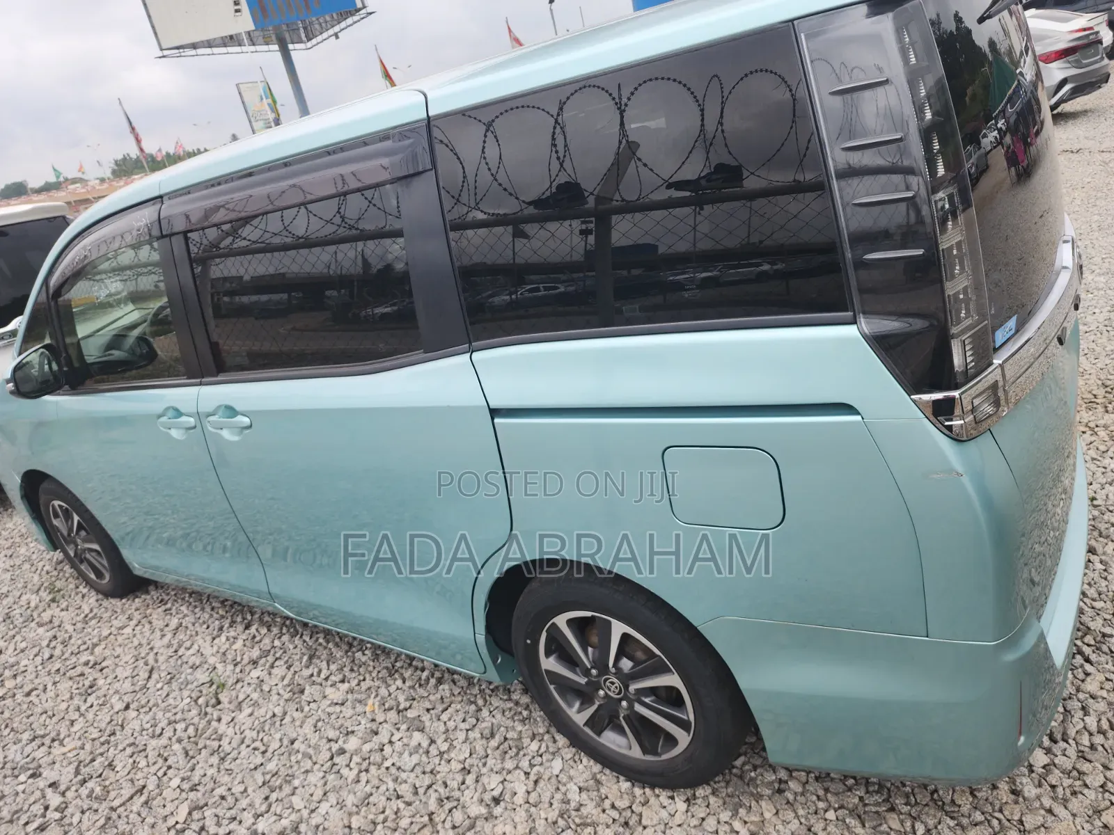 Toyota Voxy 2015 Green