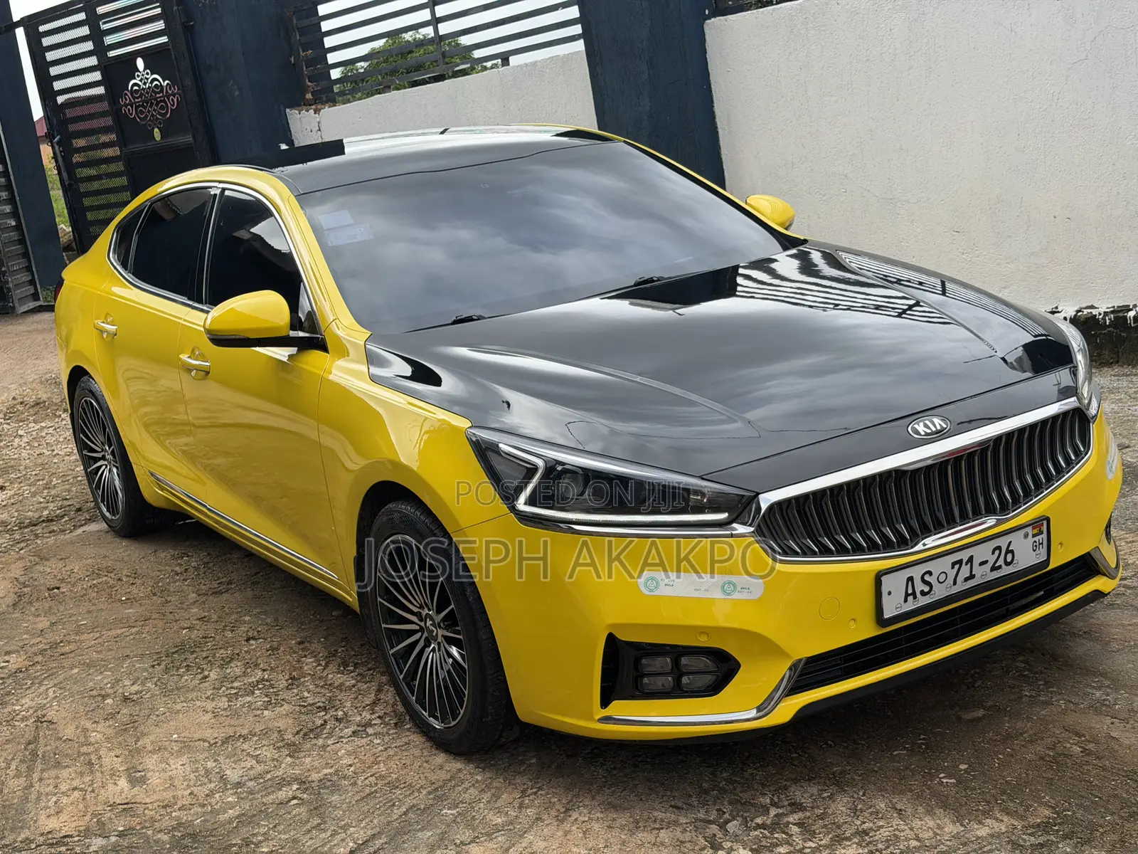 Kia Cadenza 2017 Yellow