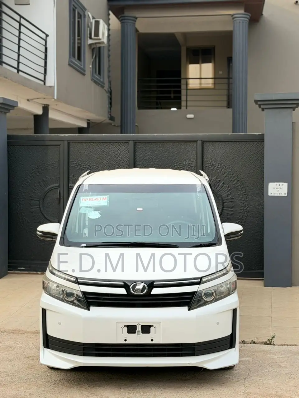 Toyota Voxy 2015 White