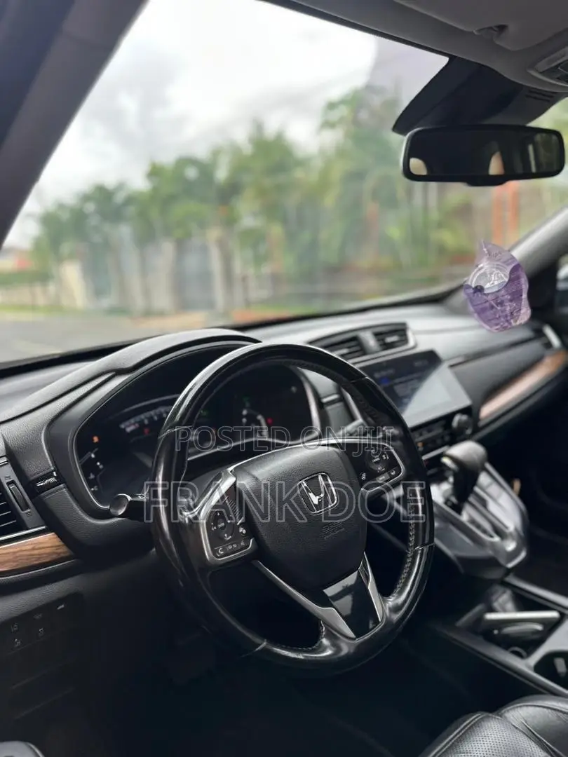 Honda CR-V Touring AWD 2018 White