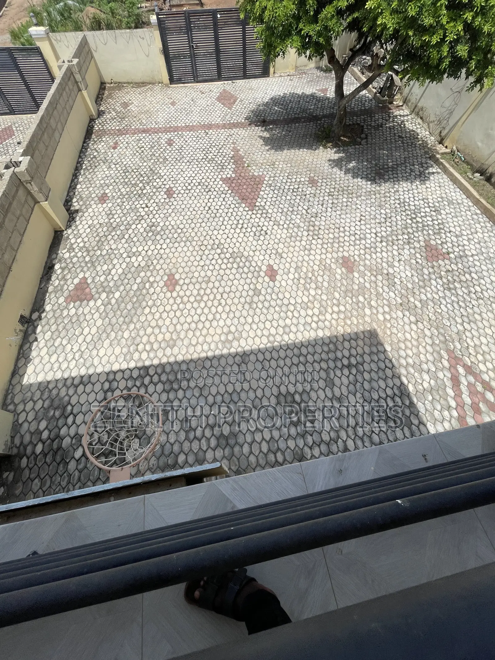 3bdrm Apartment in Zenith Properties, Old Barrier for rent