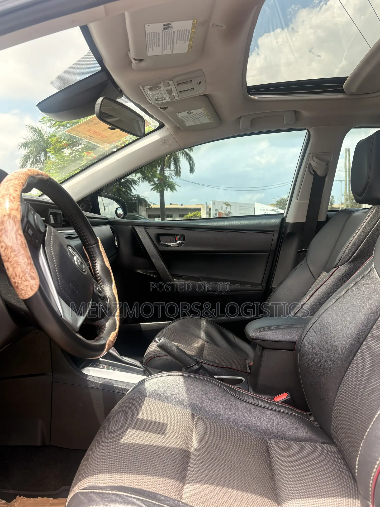 Toyota Corolla SE 4dr Sedan (1.8L 4cyl CVT) 2017 White