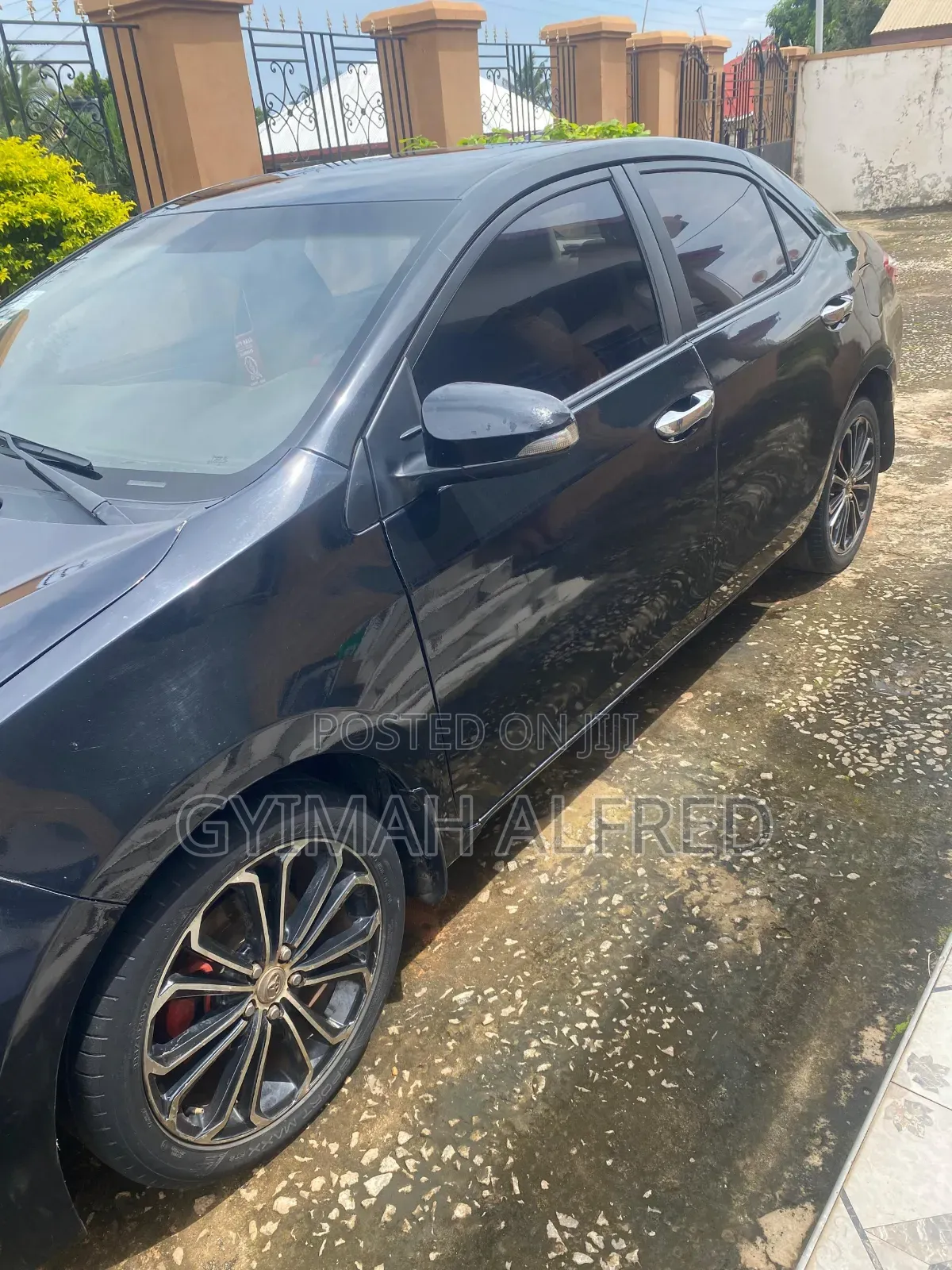 Toyota Corolla LE Eco 4dr Sedan (1.8L 4cyl CVT) 2014 Black