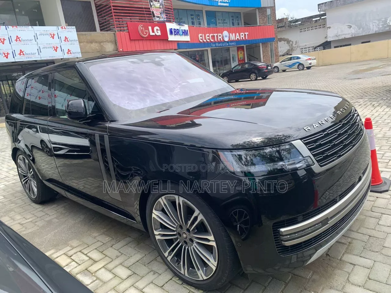 Land Rover Range Rover 2024 Black