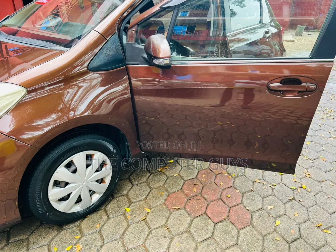 Toyota Vitz 1.0 FWD 3dr 2012 Gray