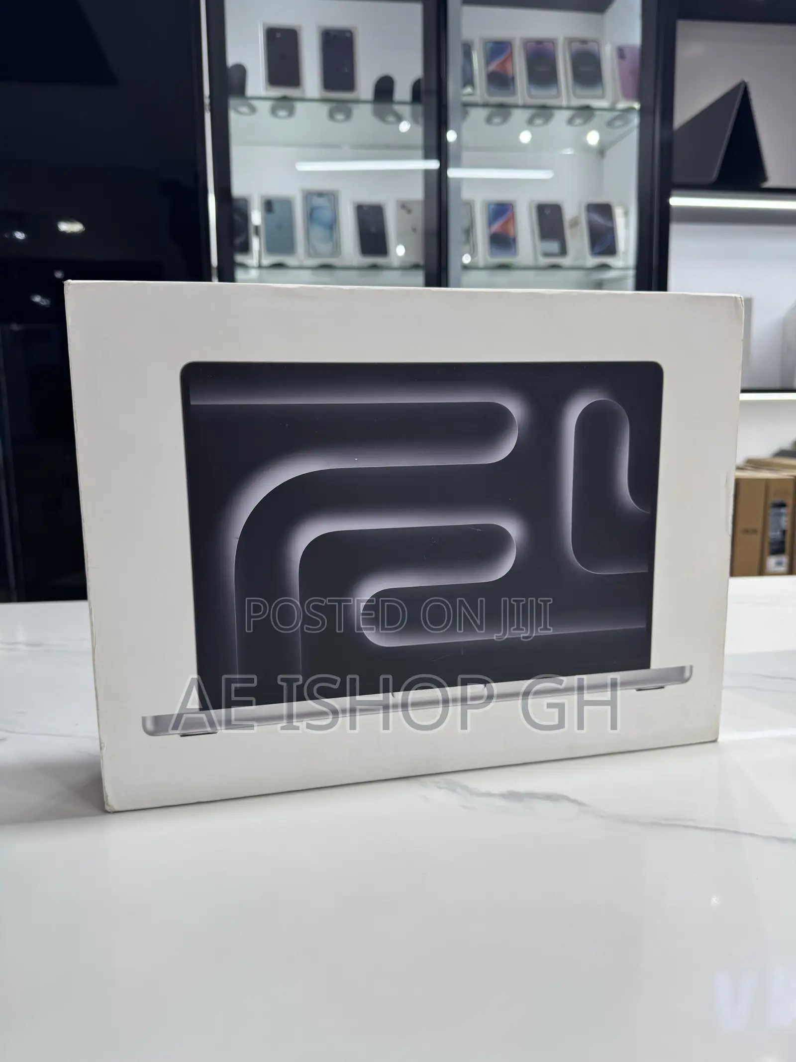 New Laptop Apple MacBook Pro 2024 M4 Max 36GB Apple M4 Max SSD 1T