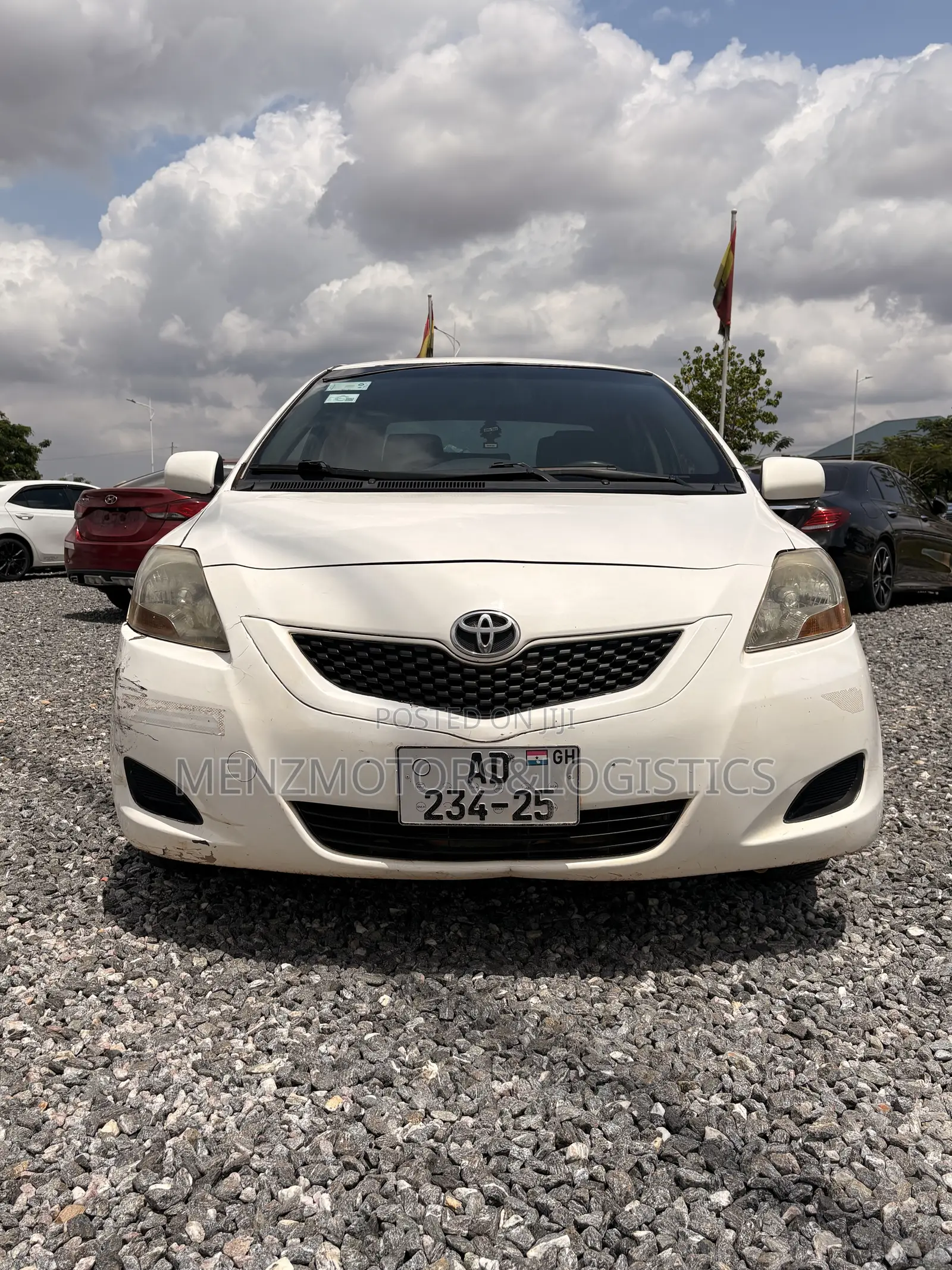 Toyota Yaris 2012 White