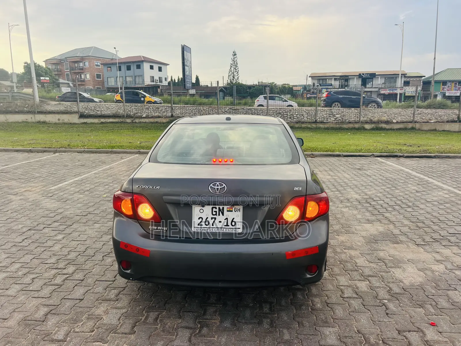Toyota Corolla 2010 Gray