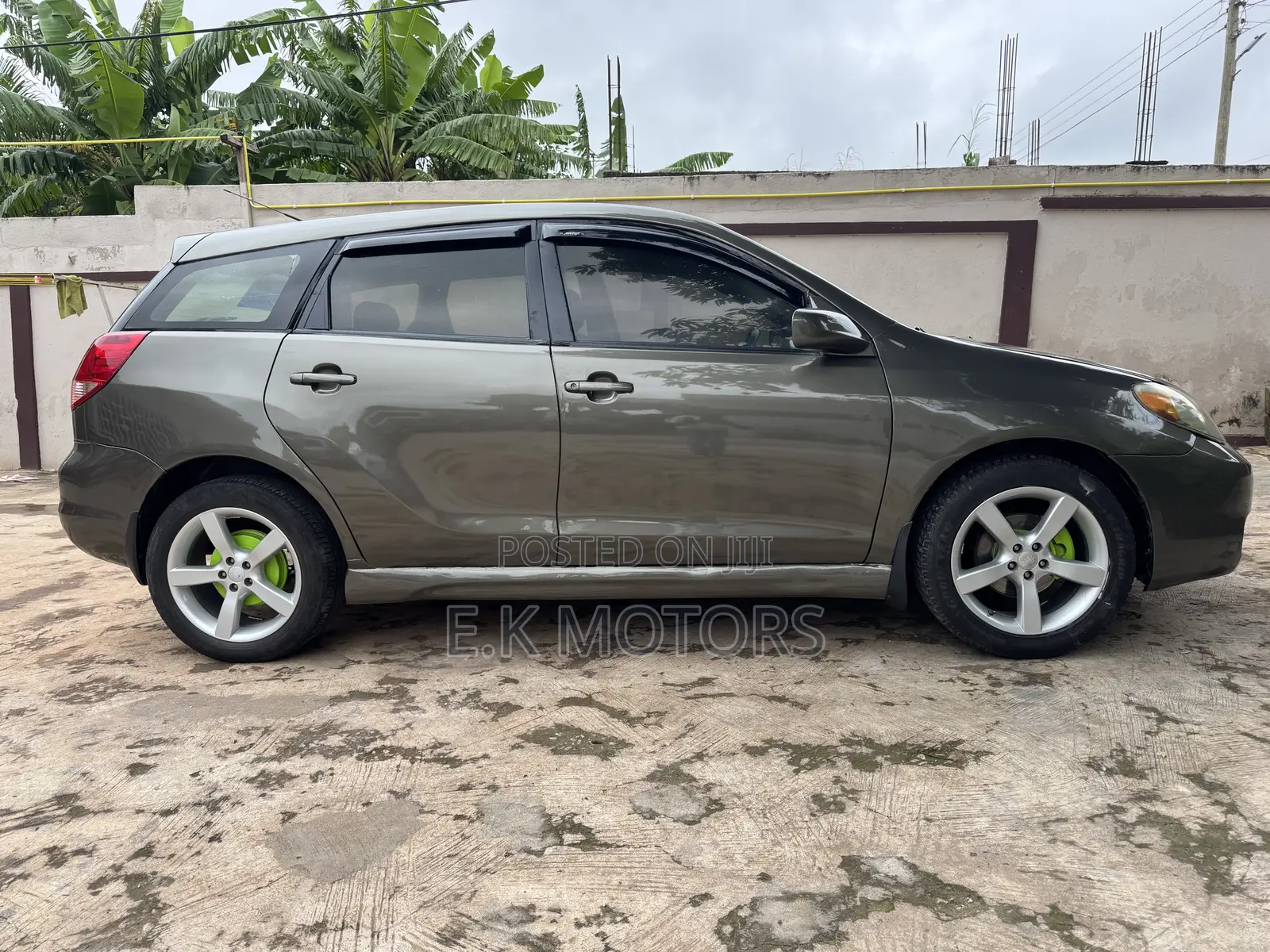 Toyota Matrix XR Hatchback FWD (1.8L 4cyl 4A) 2006 Green