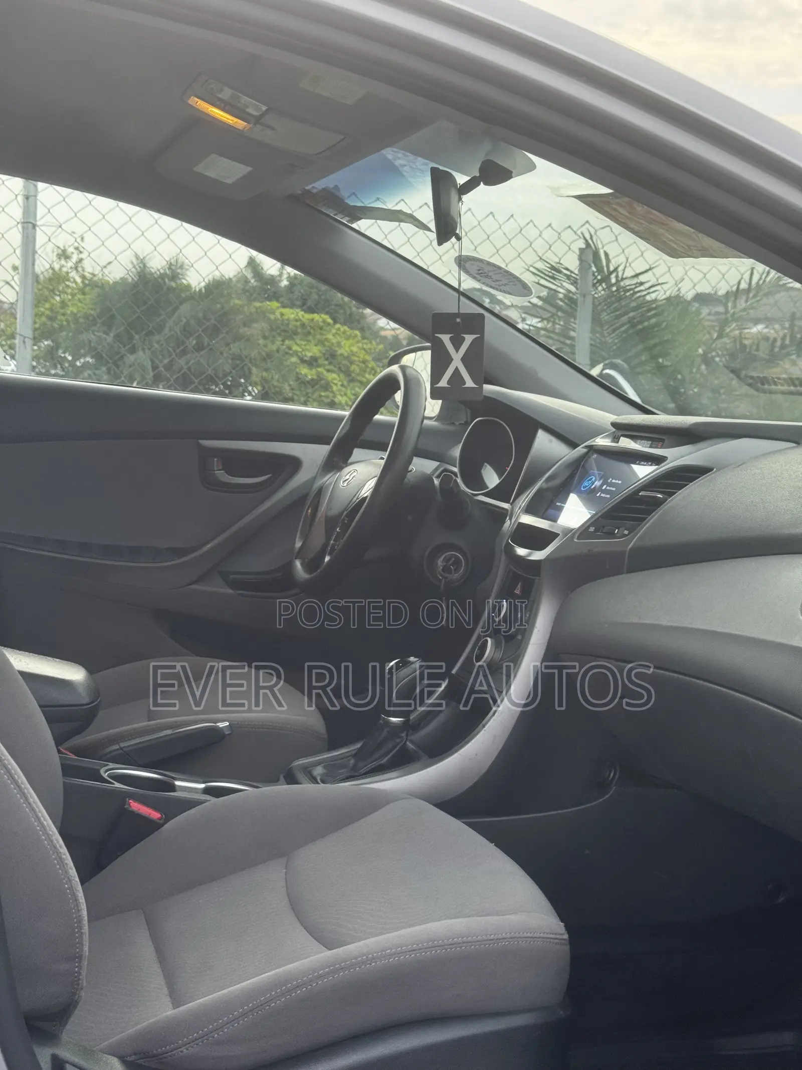 Hyundai Elantra SE Sedan FWD (1.8L 4cyl 6M) 2016 Gray