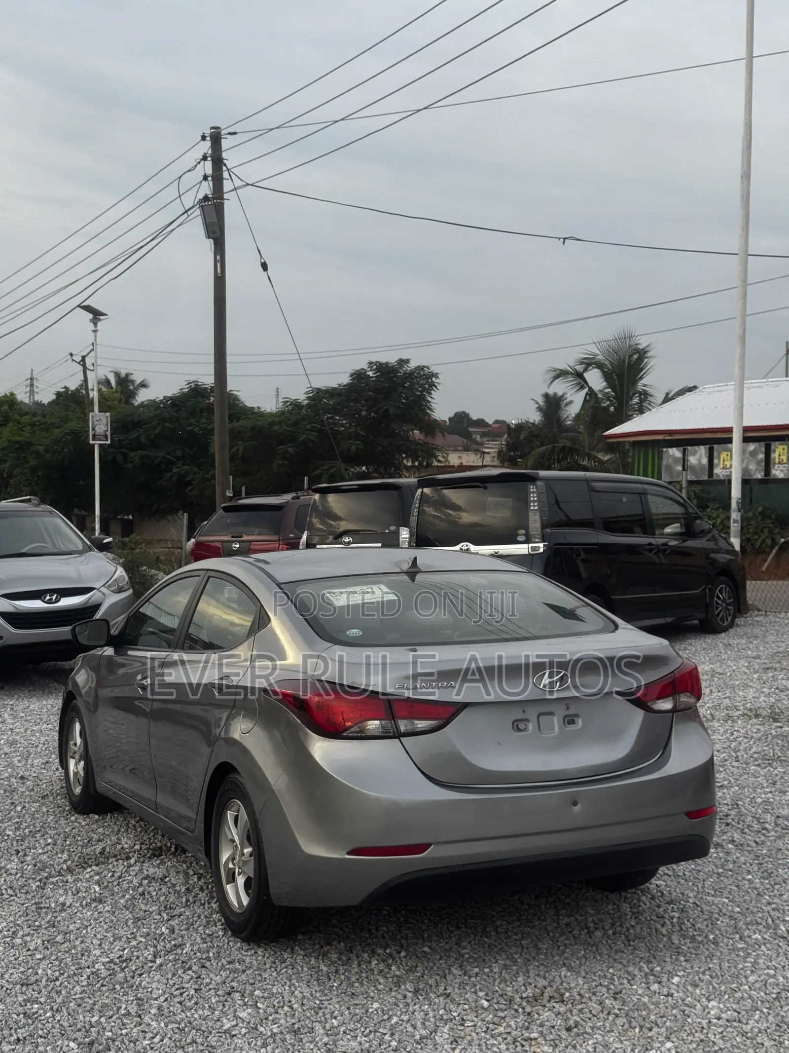 Hyundai Elantra SE Sedan FWD (1.8L 4cyl 6M) 2016 Gray