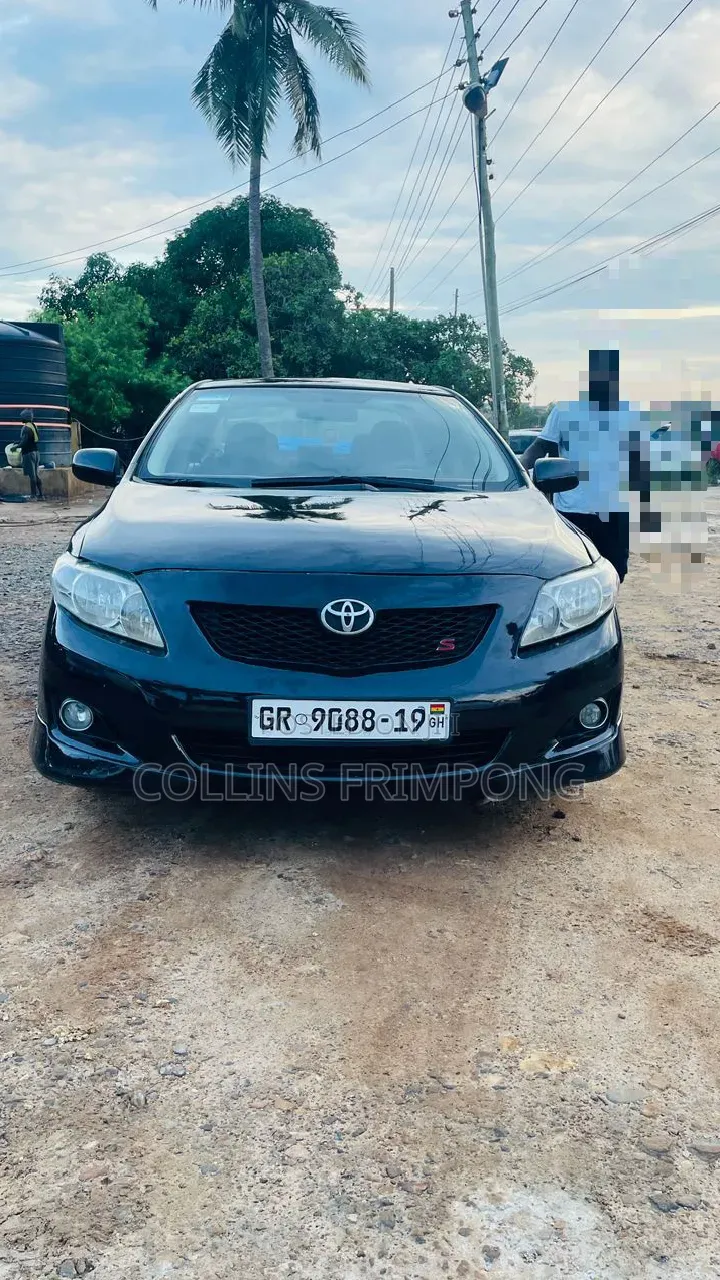 Toyota Corolla 2010 Black