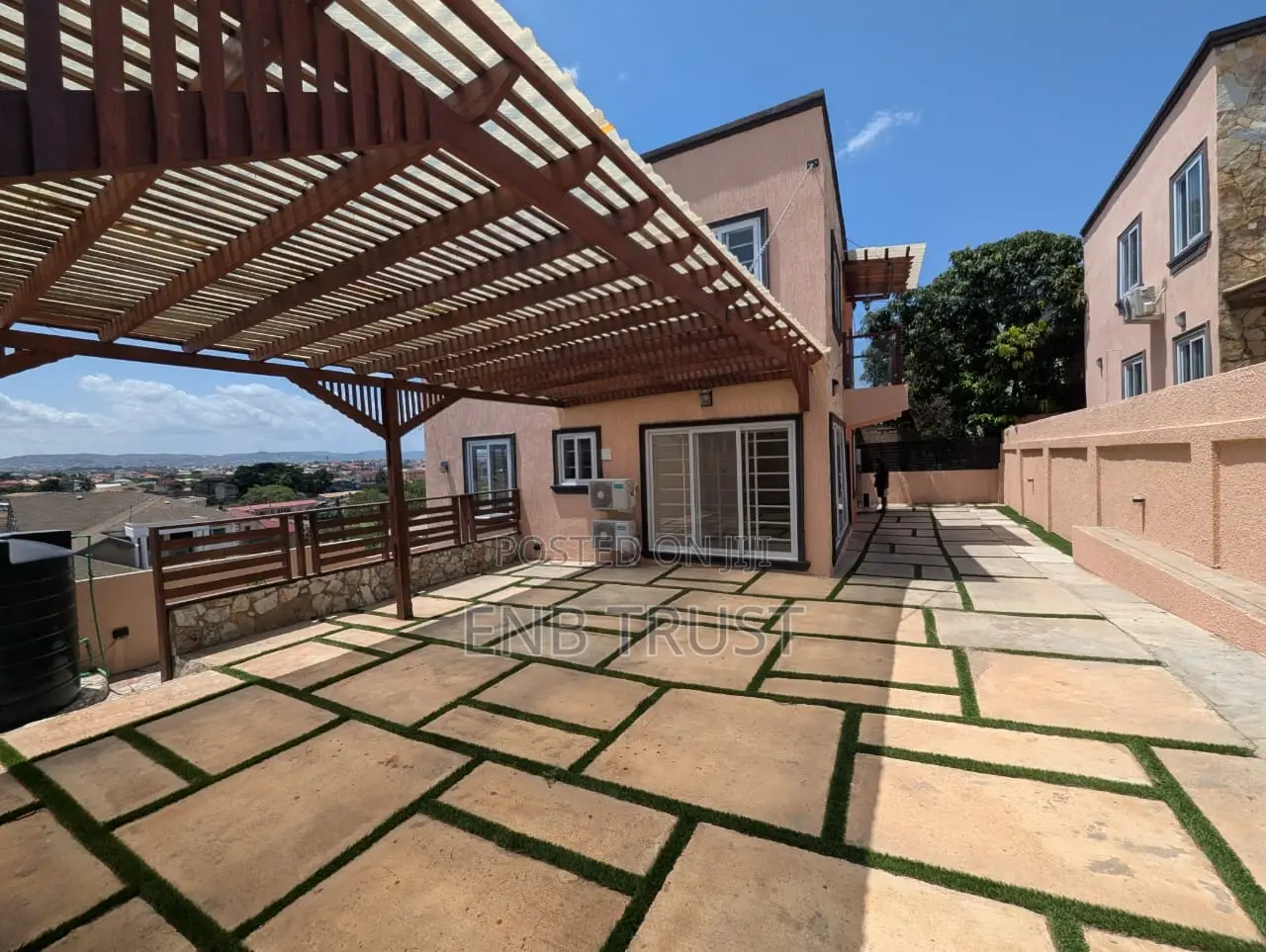 3bdrm Duplex in Achimota, School Area for rent