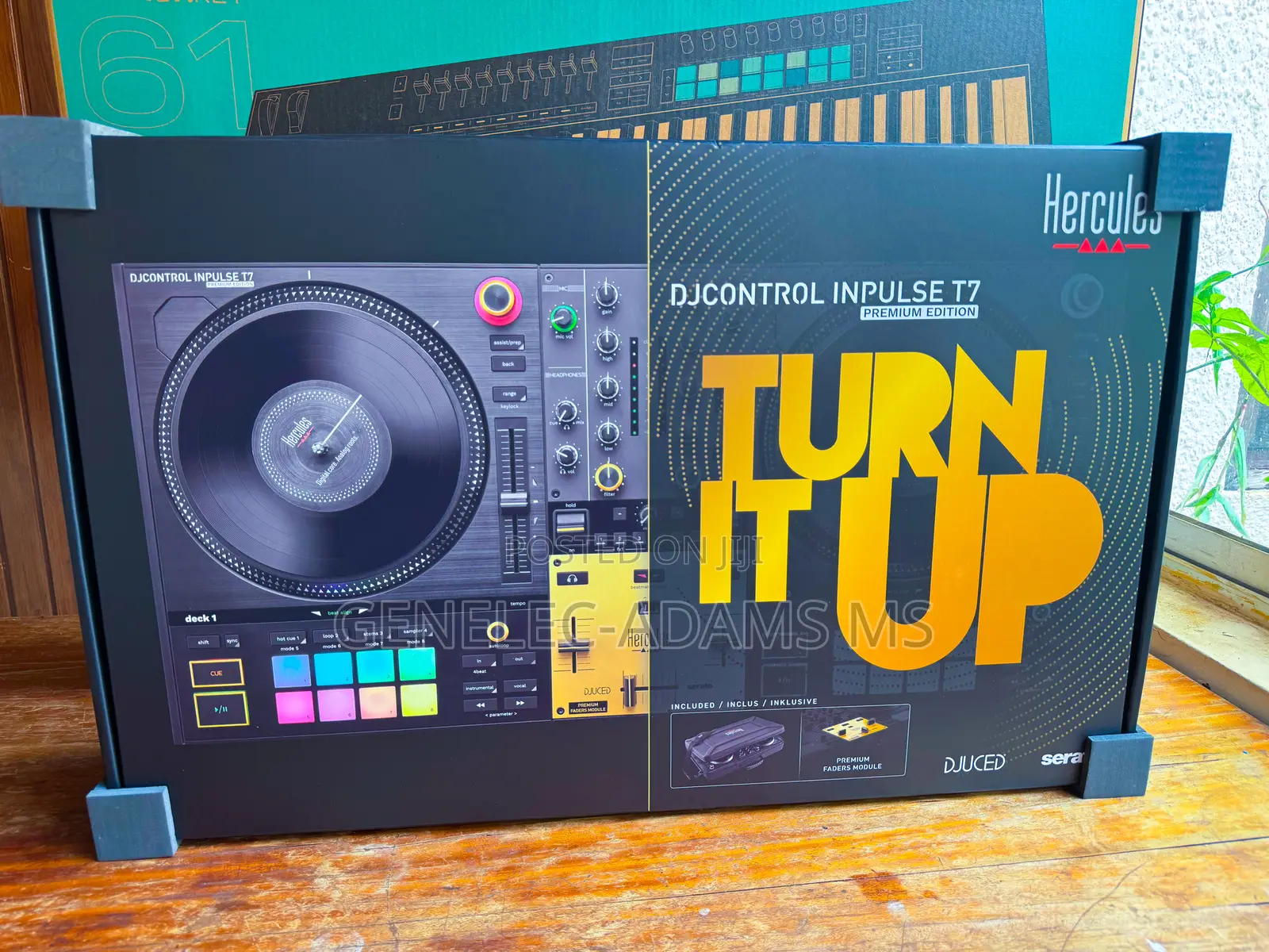 Brand New Hercules Dj Control Inpulse T7 Premium Bundle