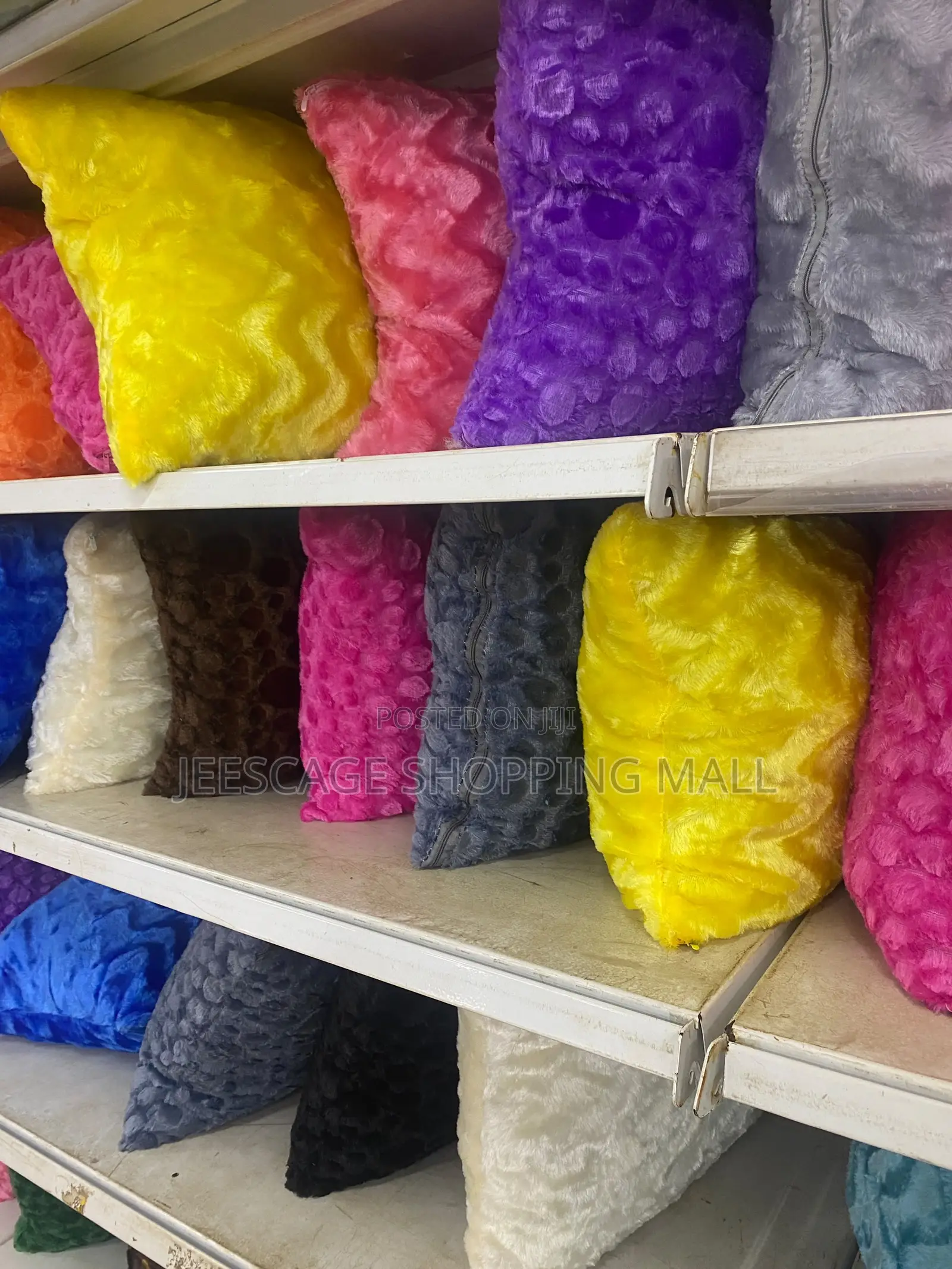 2 Plush Faux Fur Decorative Cushion