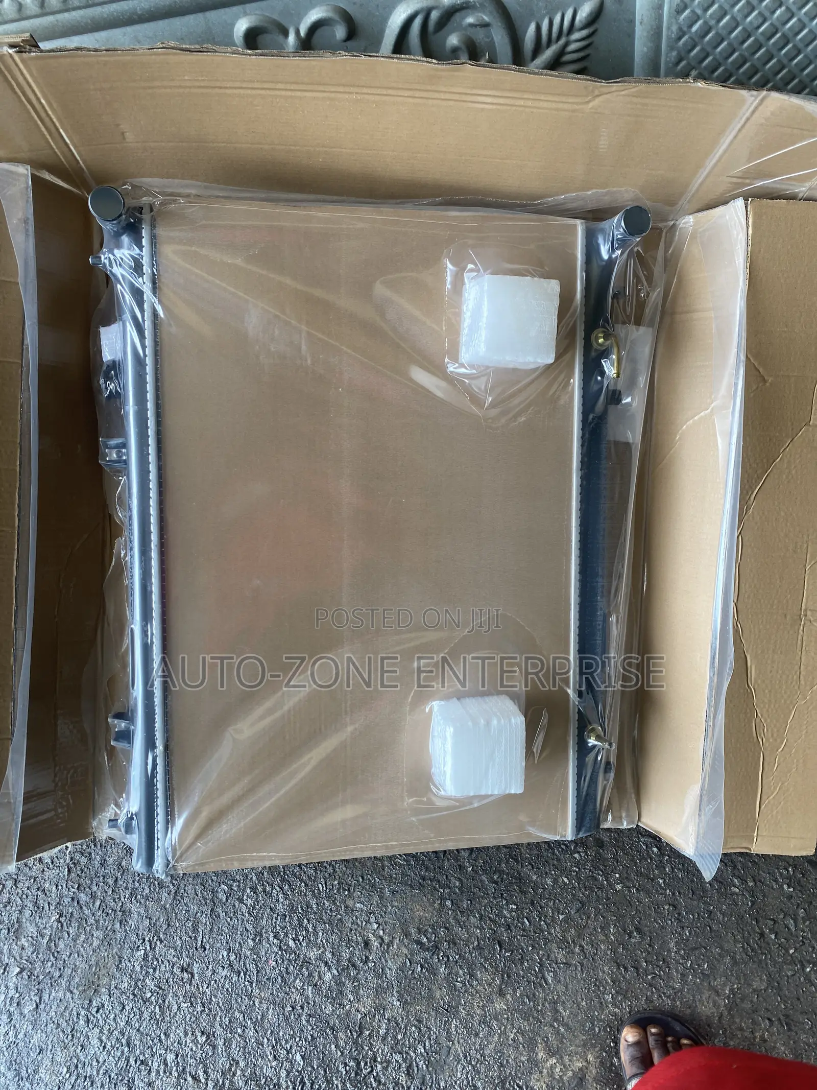 Nissan Pathfinder 2015-2025 Radiator Tank