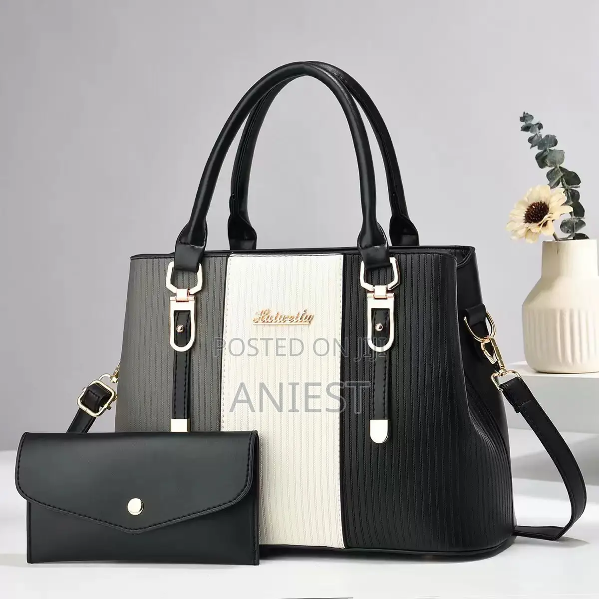 Elegant Quality Bag With Purse