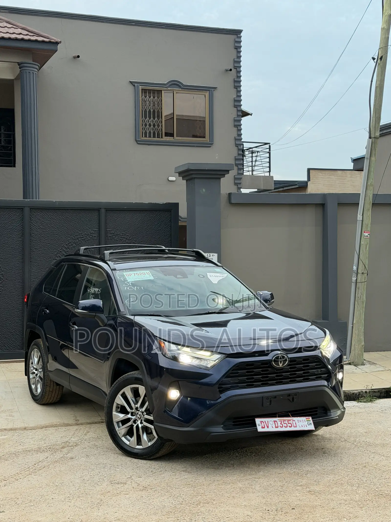 Toyota RAV4 XLE AWD 2024 Blue