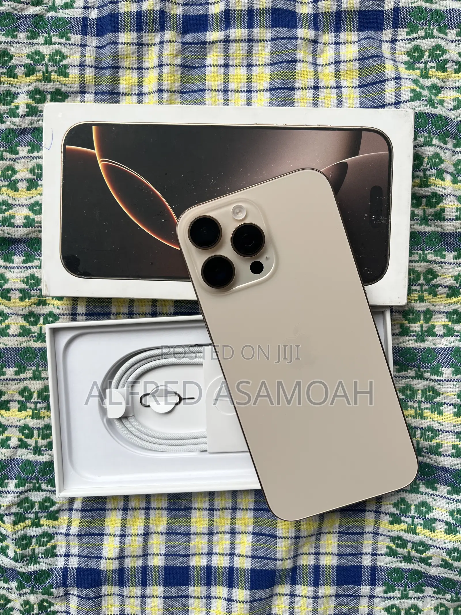 New Apple iPhone 16 Pro Max 256 GB Gold