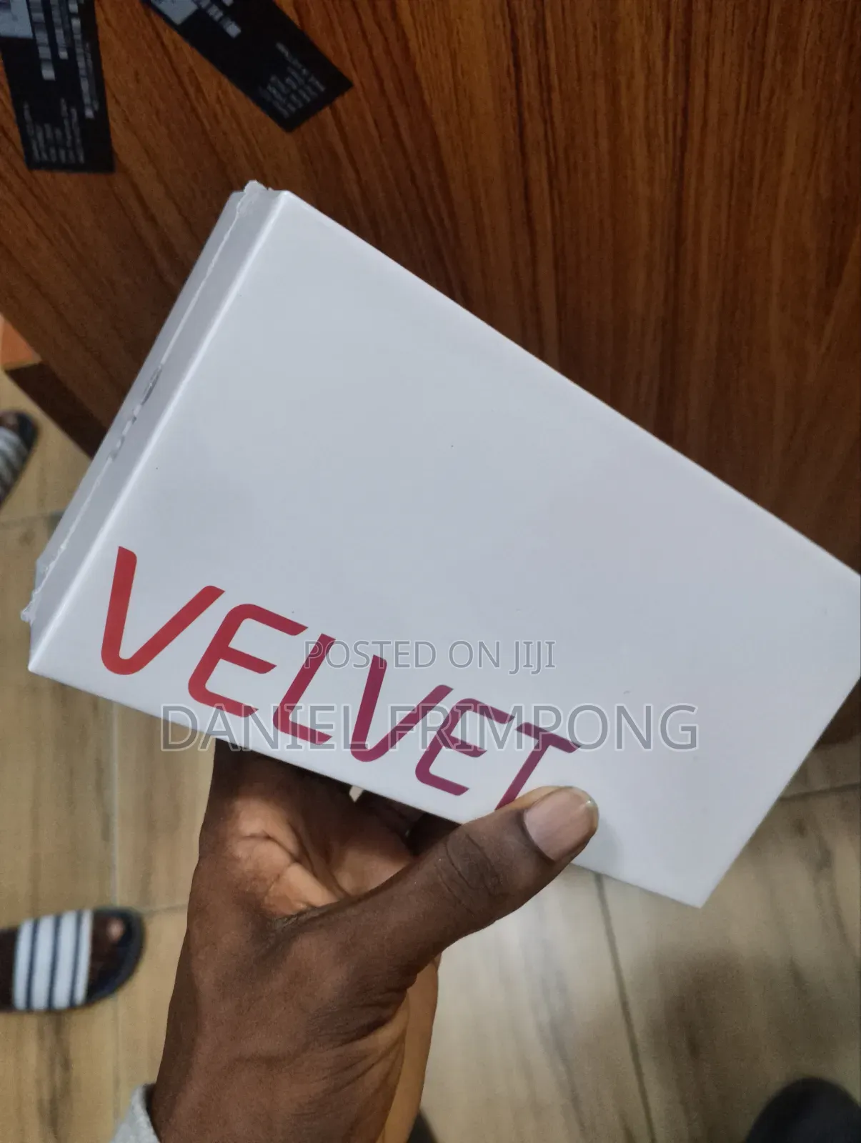 New LG Velvet 128 GB Silver