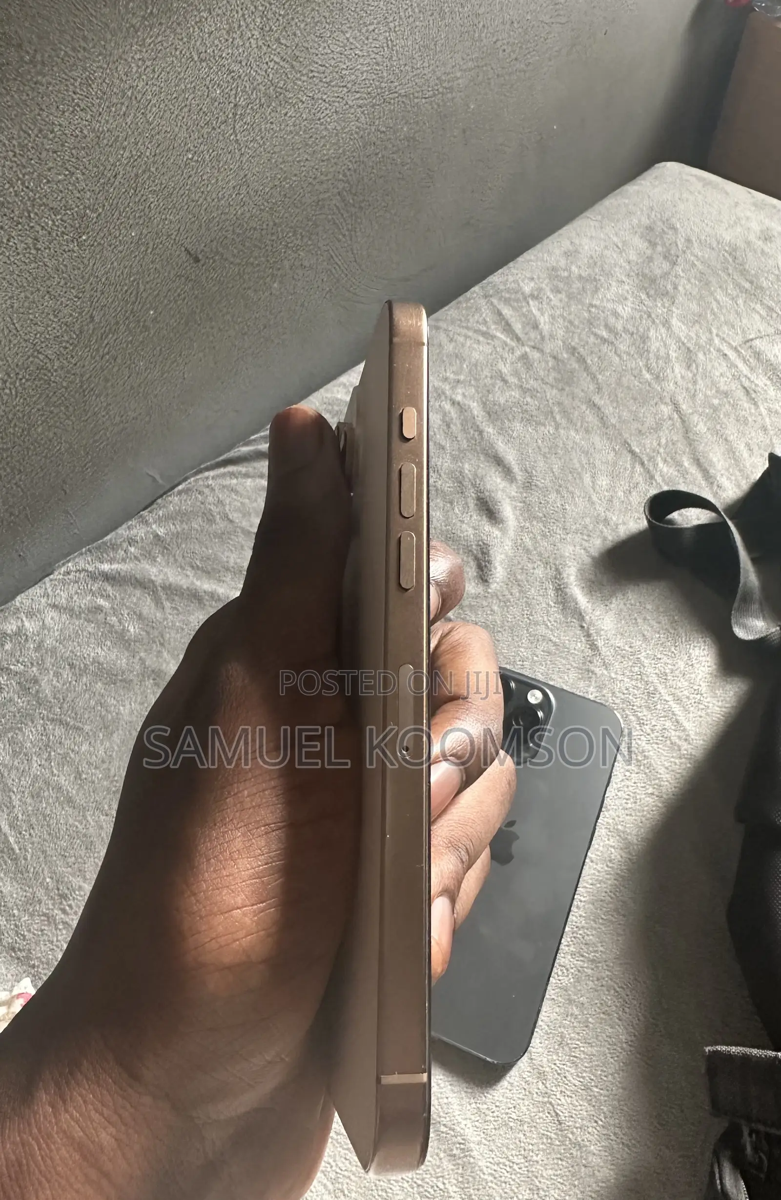 Apple iPhone 16 Pro Max 256 GB Gold