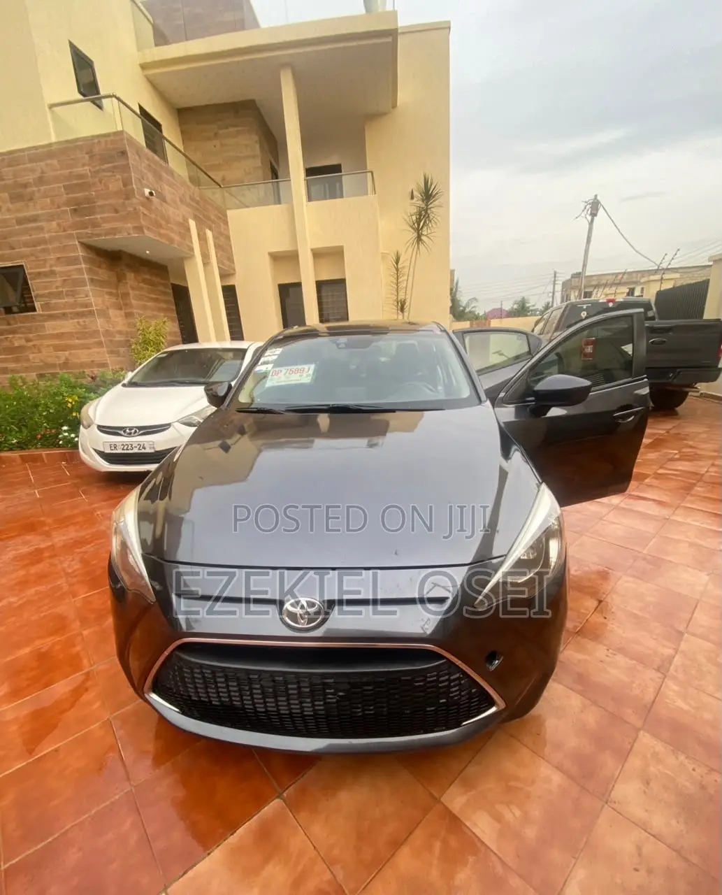 Toyota Yaris iA 1.5 FWD 2019 Gray