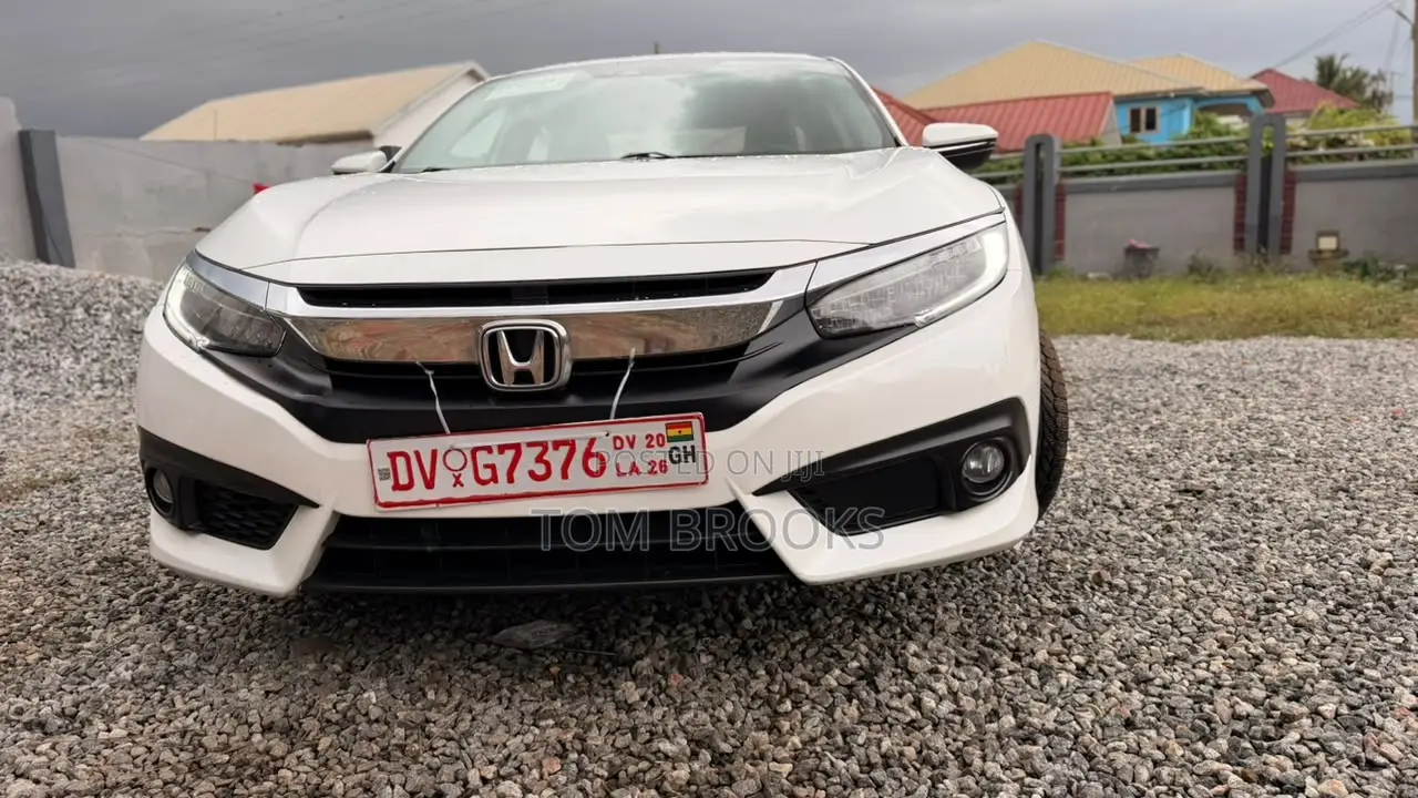 Honda Civic Touring 4dr Sedan (1.5L 4cyl) 2017 White