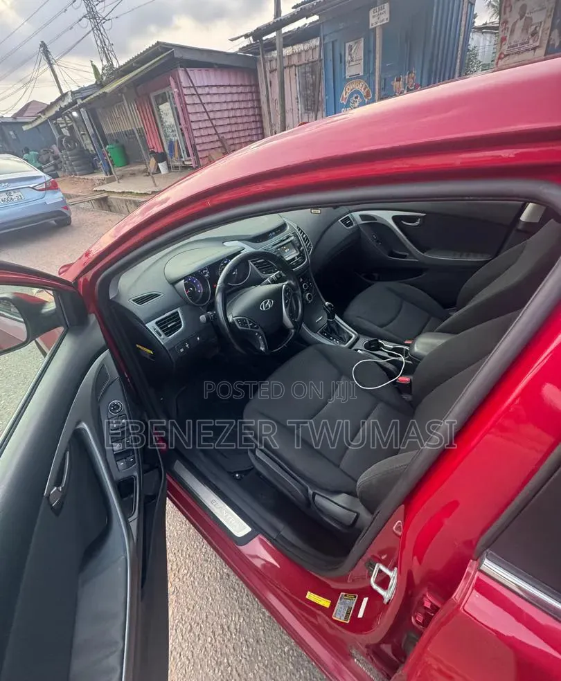 Hyundai Elantra 2015 Red