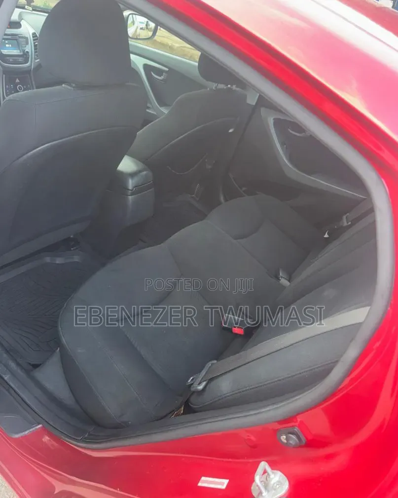 Hyundai Elantra 2015 Red