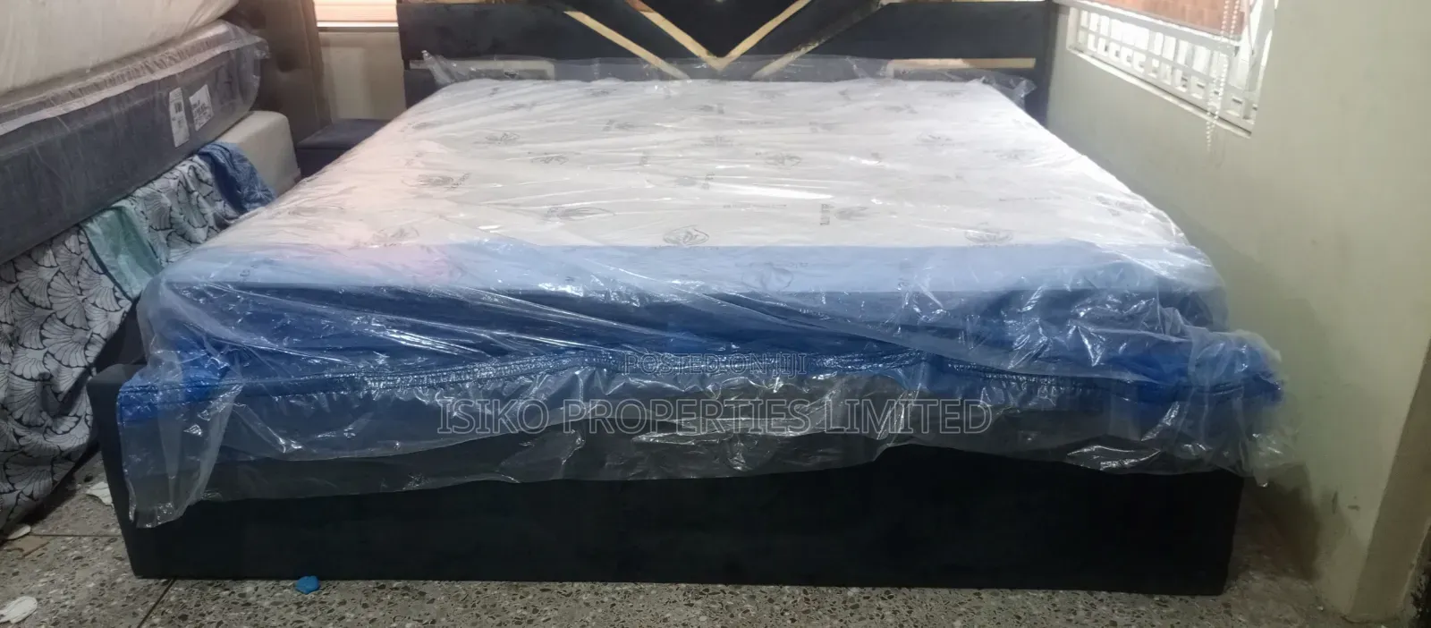 Foreign King Size Mattress and Bed Frame With Side Drawer