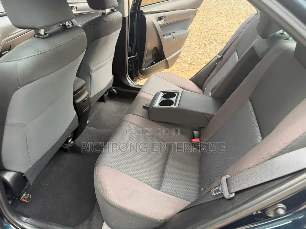 Toyota Corolla LE 4dr Sedan (1.8L 4cyl CVT) 2017 Black