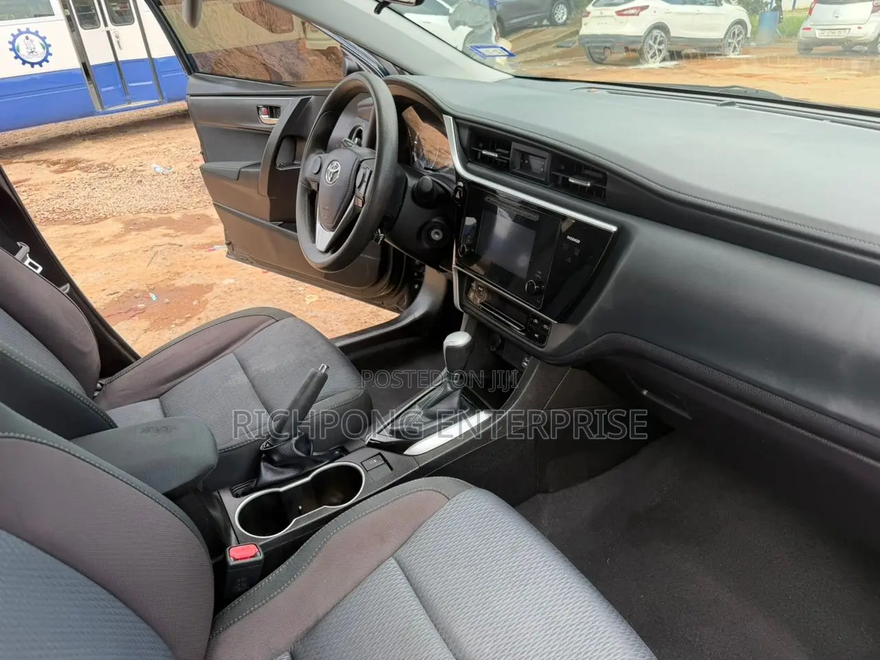 Toyota Corolla LE 4dr Sedan (1.8L 4cyl CVT) 2017 Black