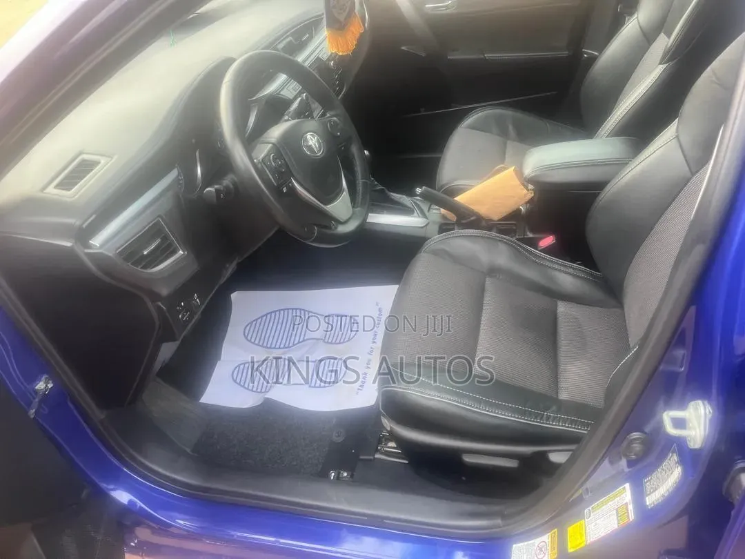 Toyota Corolla 2016 Blue
