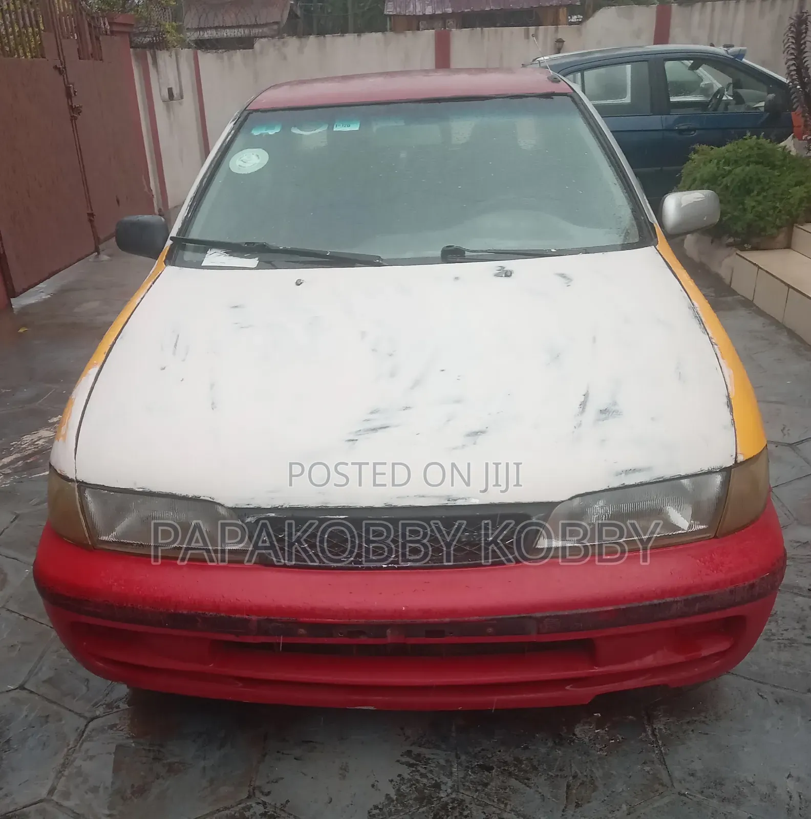 Nissan Almera Tino 2004 Red