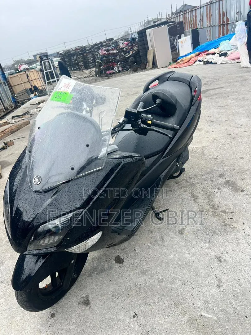 Yamaha Majesty 2017 Black