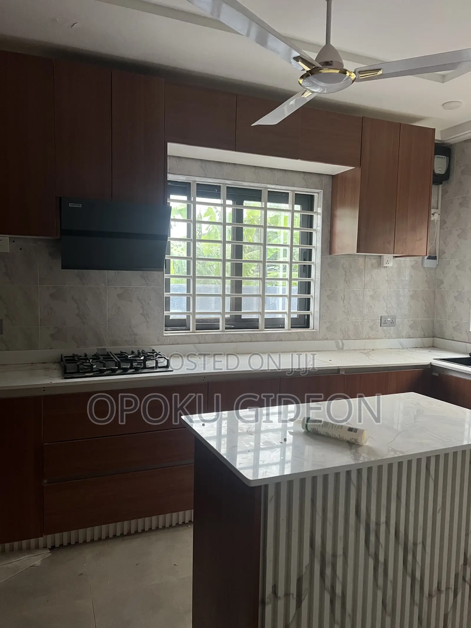 3bdrm House in Canada, Olebu for sale