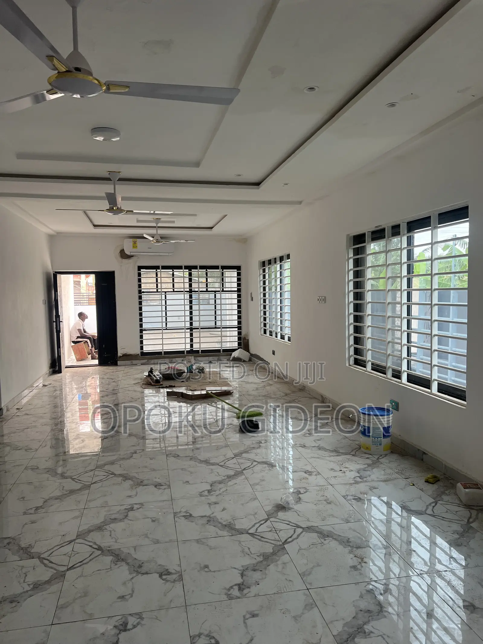 3bdrm House in Canada, Olebu for sale