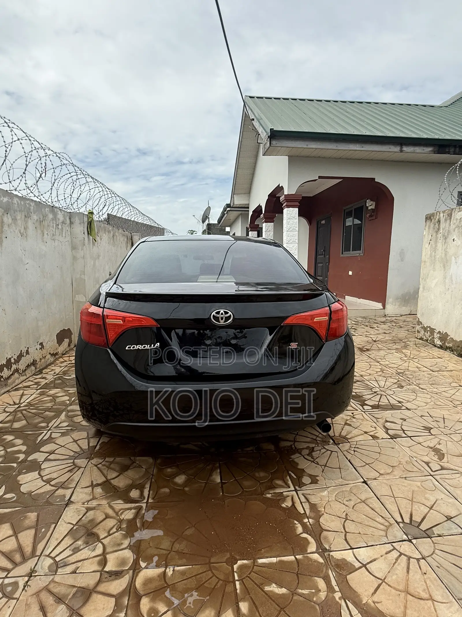 Toyota Corolla 2017 Black