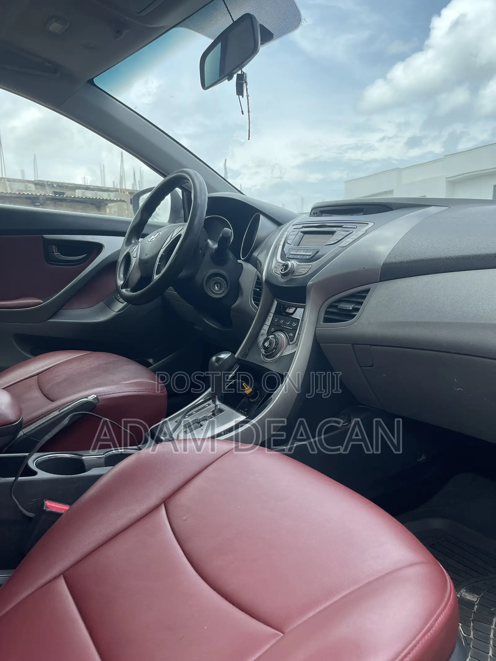 Hyundai Elantra 2012 White