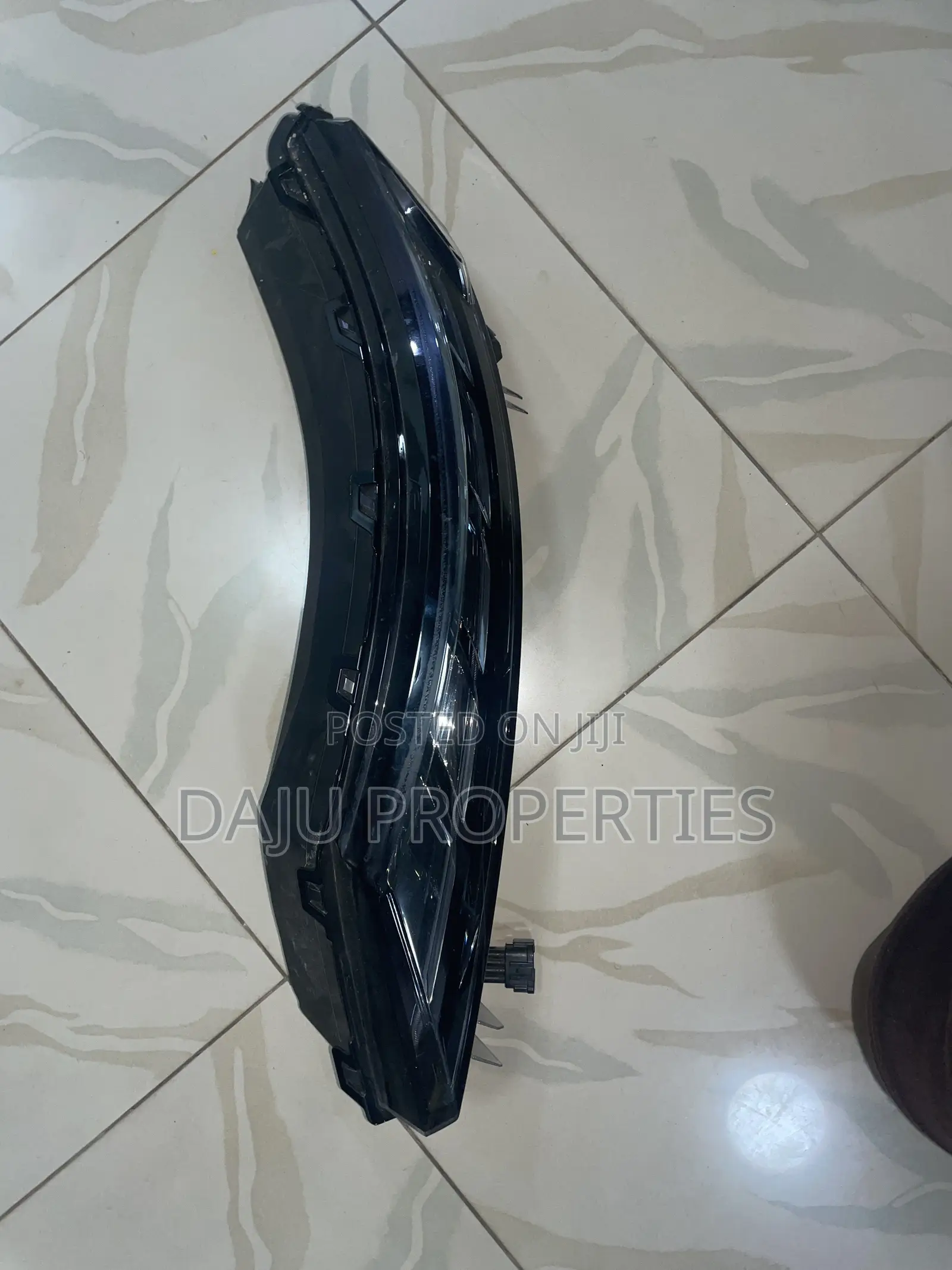 Mitsubishi Outlander 2023 Running Light Driver Side