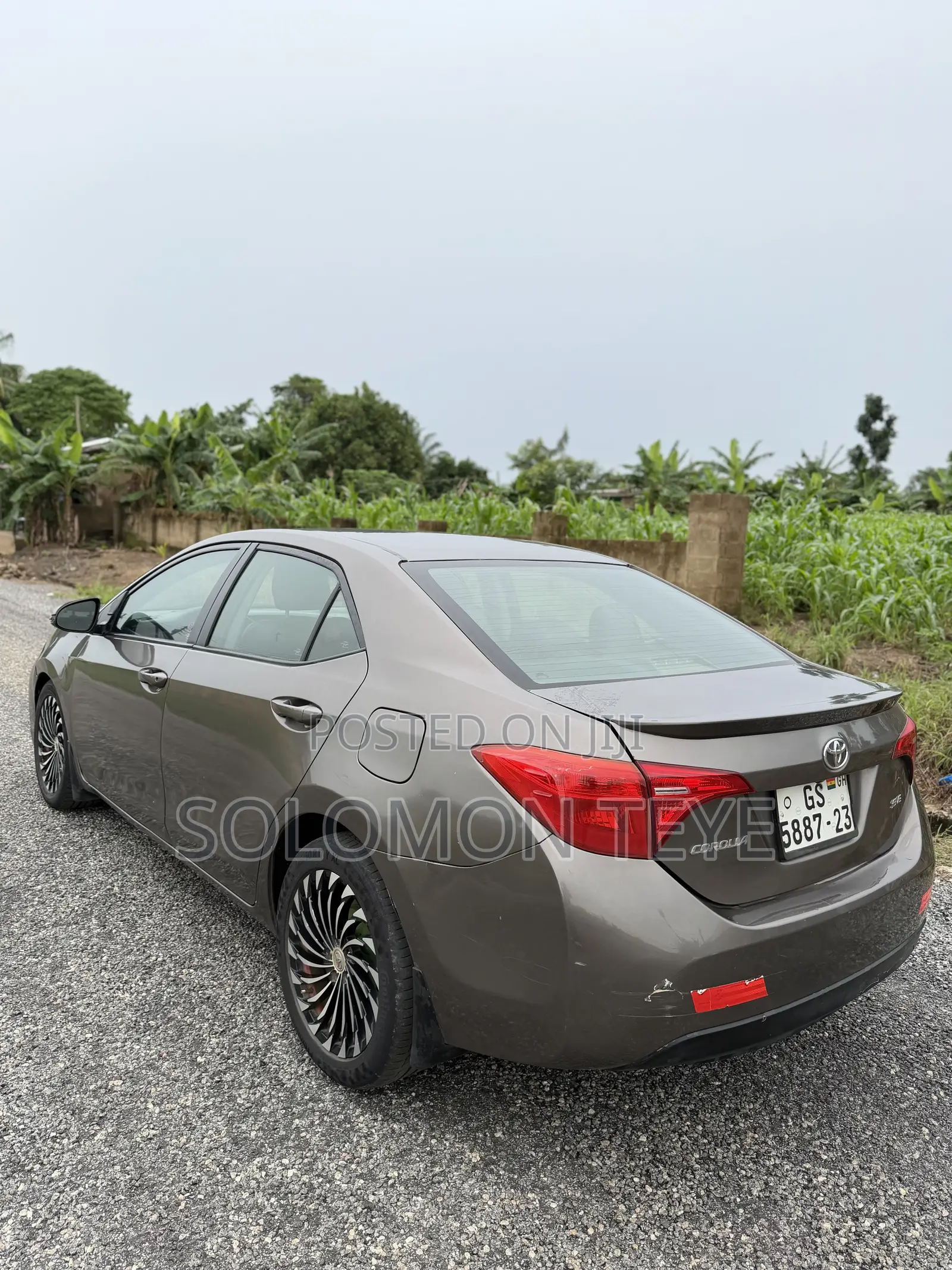 Toyota Corolla SE 4dr Sedan (1.8L 4cyl CVT) 2017 Gray