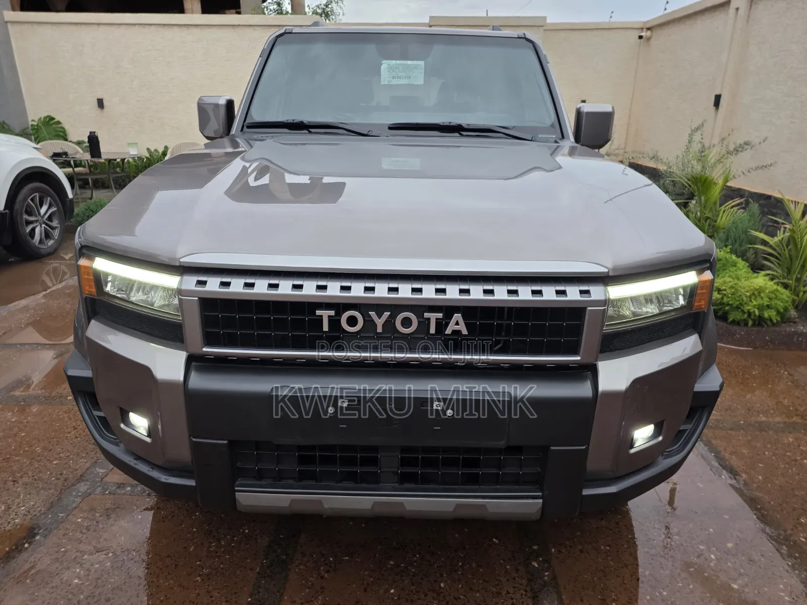 Toyota Land Cruiser Prado 2026 Beige