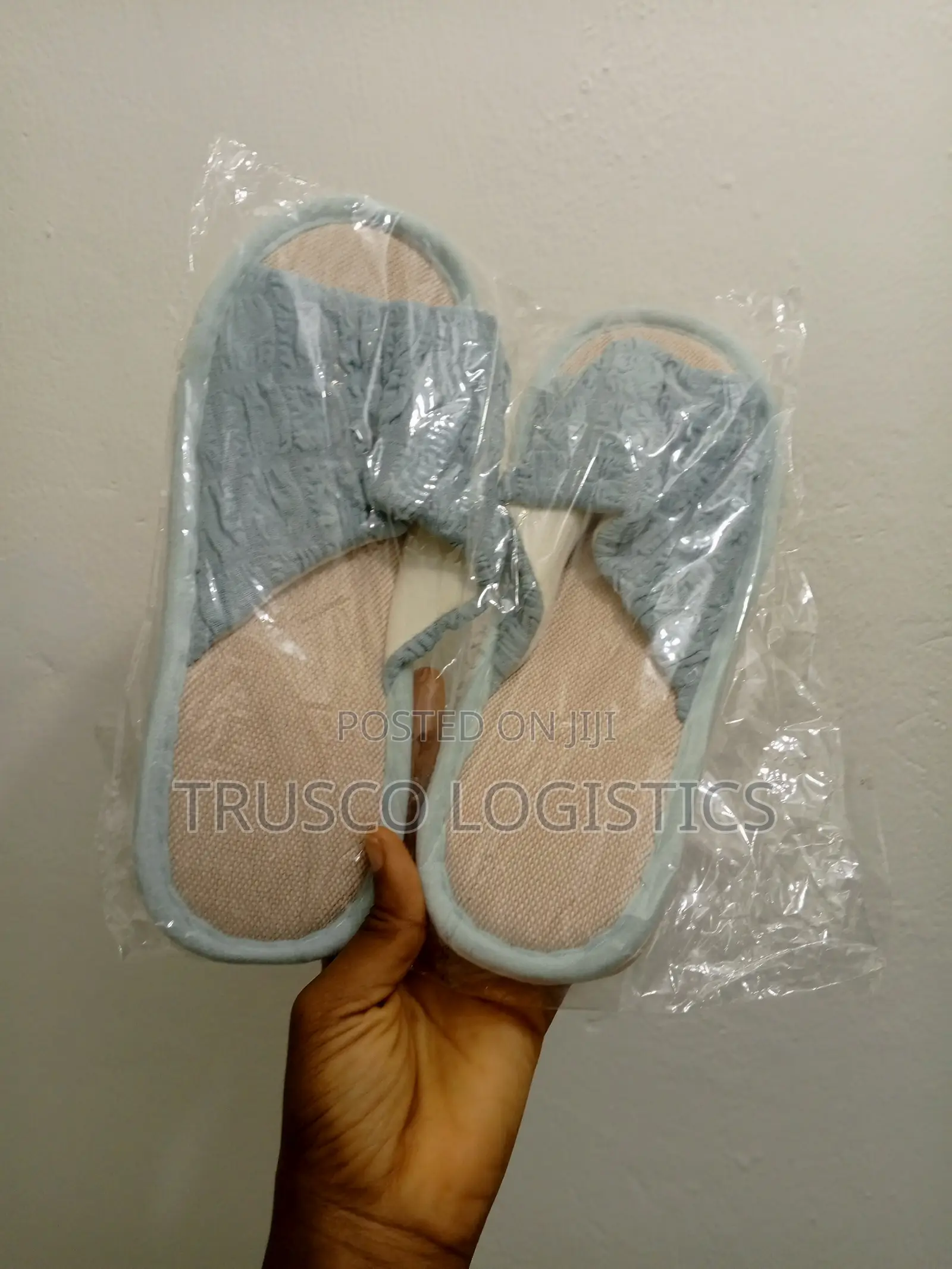 Bedroom/Bathroom Slippers