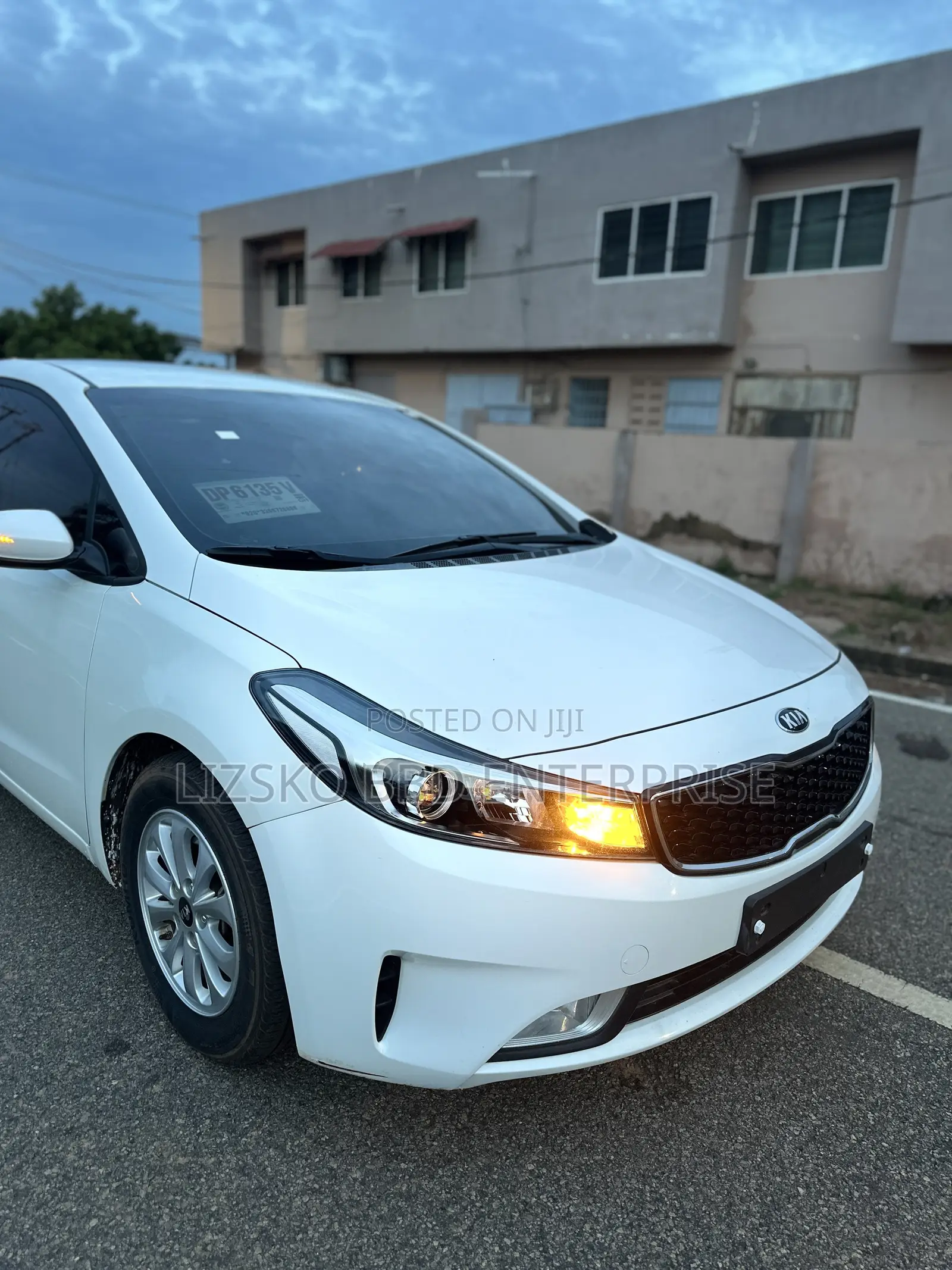 Kia Forte EX Sedan 2017 White