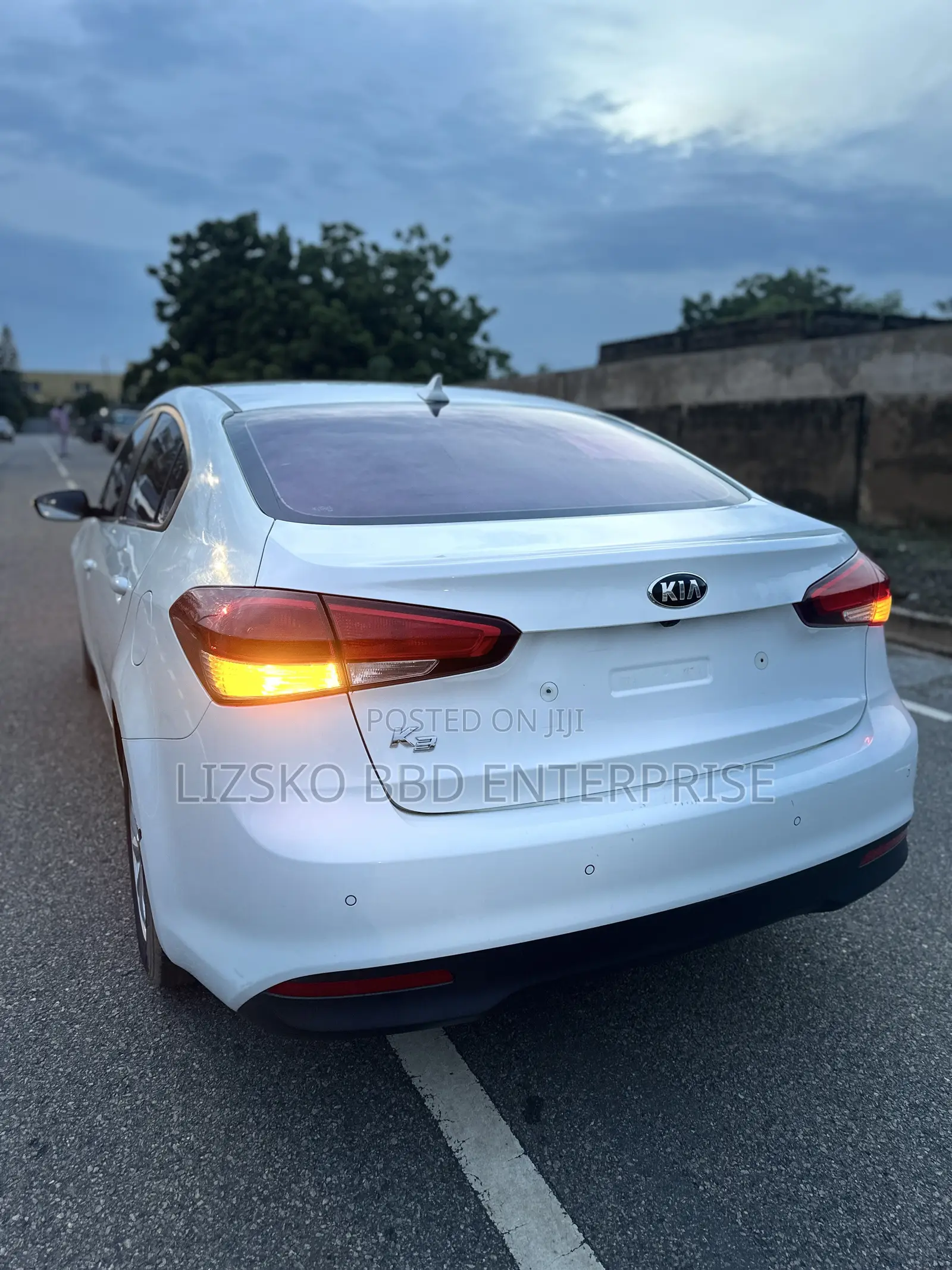 Kia Forte EX Sedan 2017 White