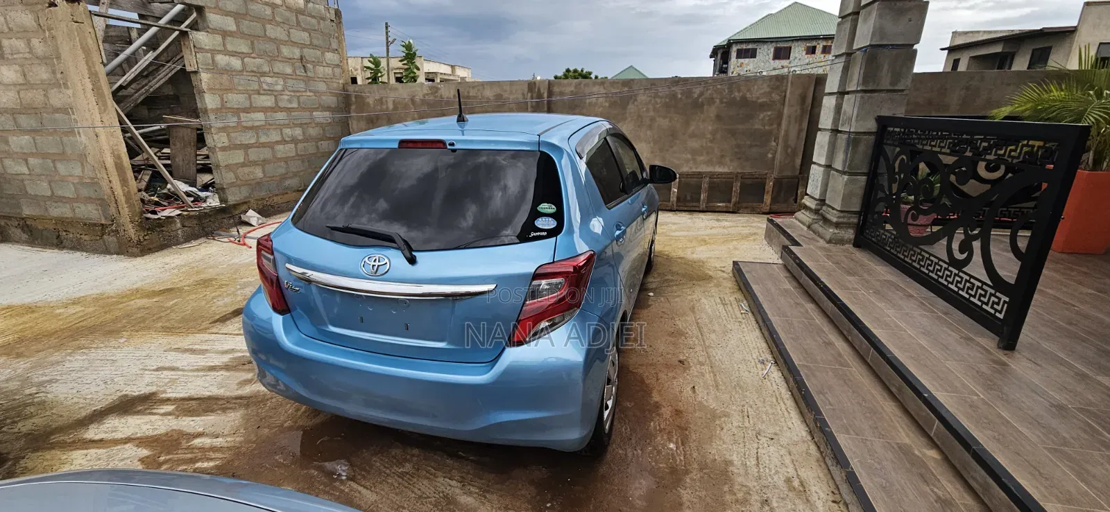 Toyota Vitz 2016 Blue