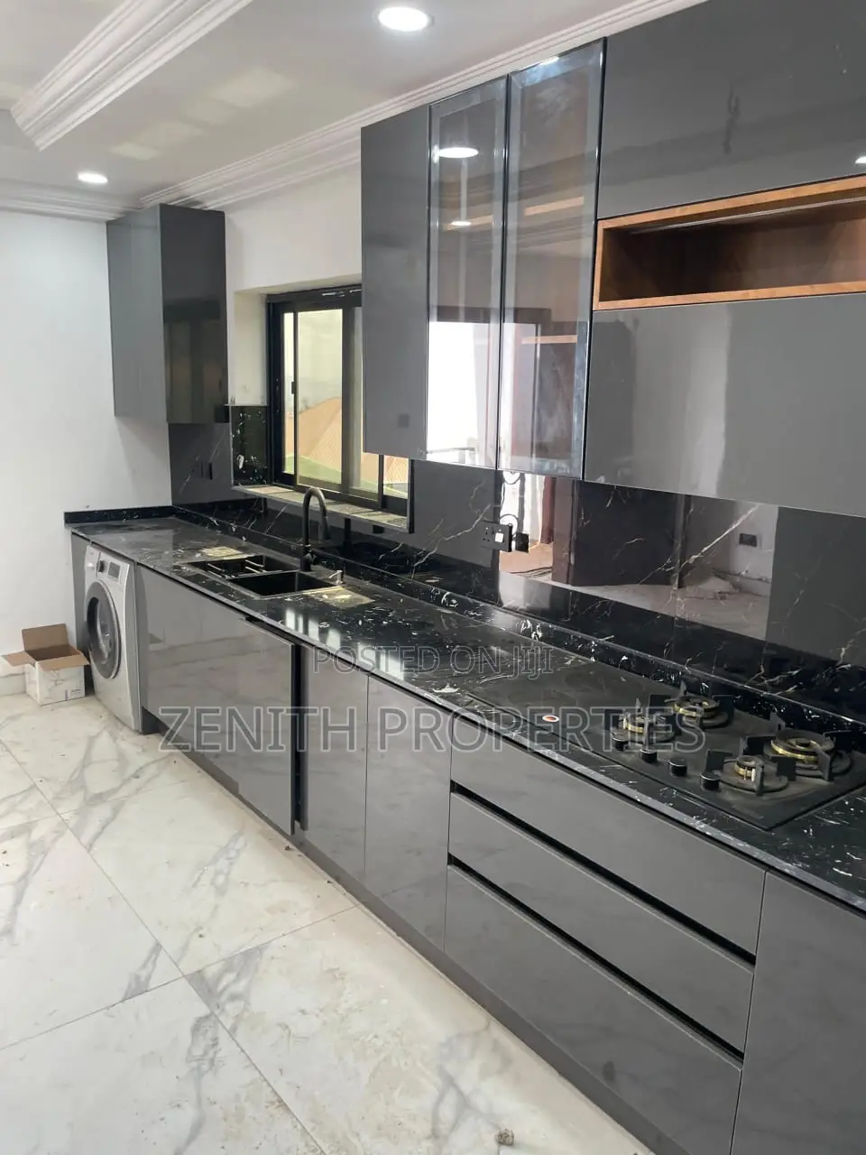 3bdrm Apartment in Zenith Properties, West Hills Mall Area for rent