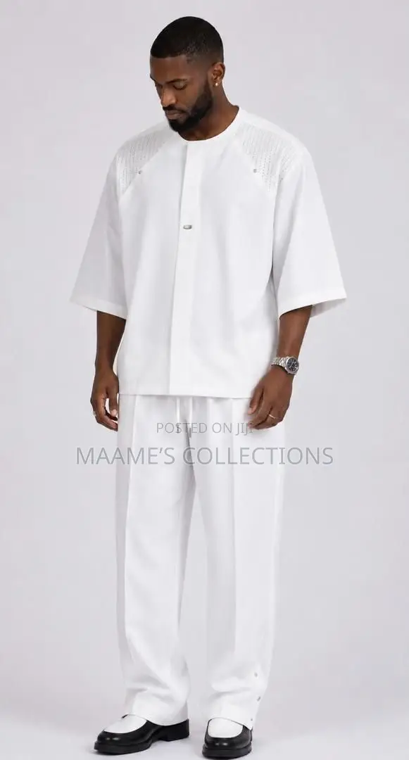 Men’S Elegant Simplicity Top and Down 2-Piece Set